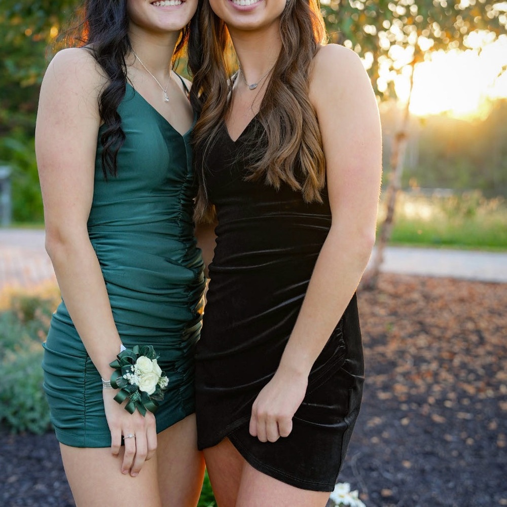 Mini Short Emerald Green Dress Size 0